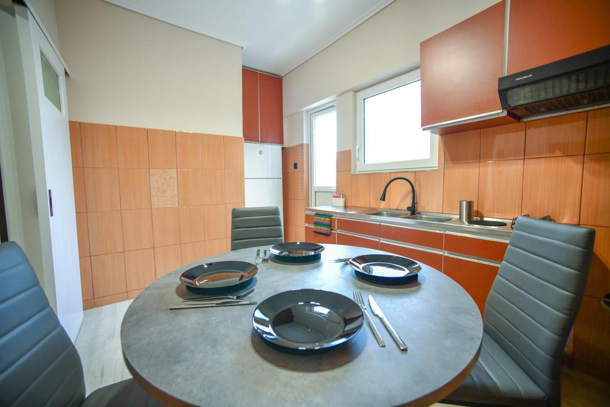 Modern Apartment By Athens' Center Екстериор снимка